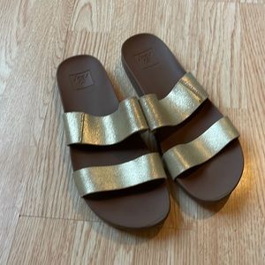 Reef cushion bounce vista slides